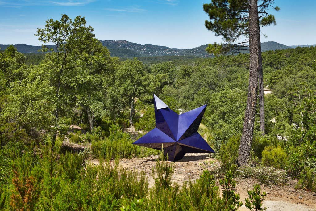 Sculpture dans le domaine du Muy